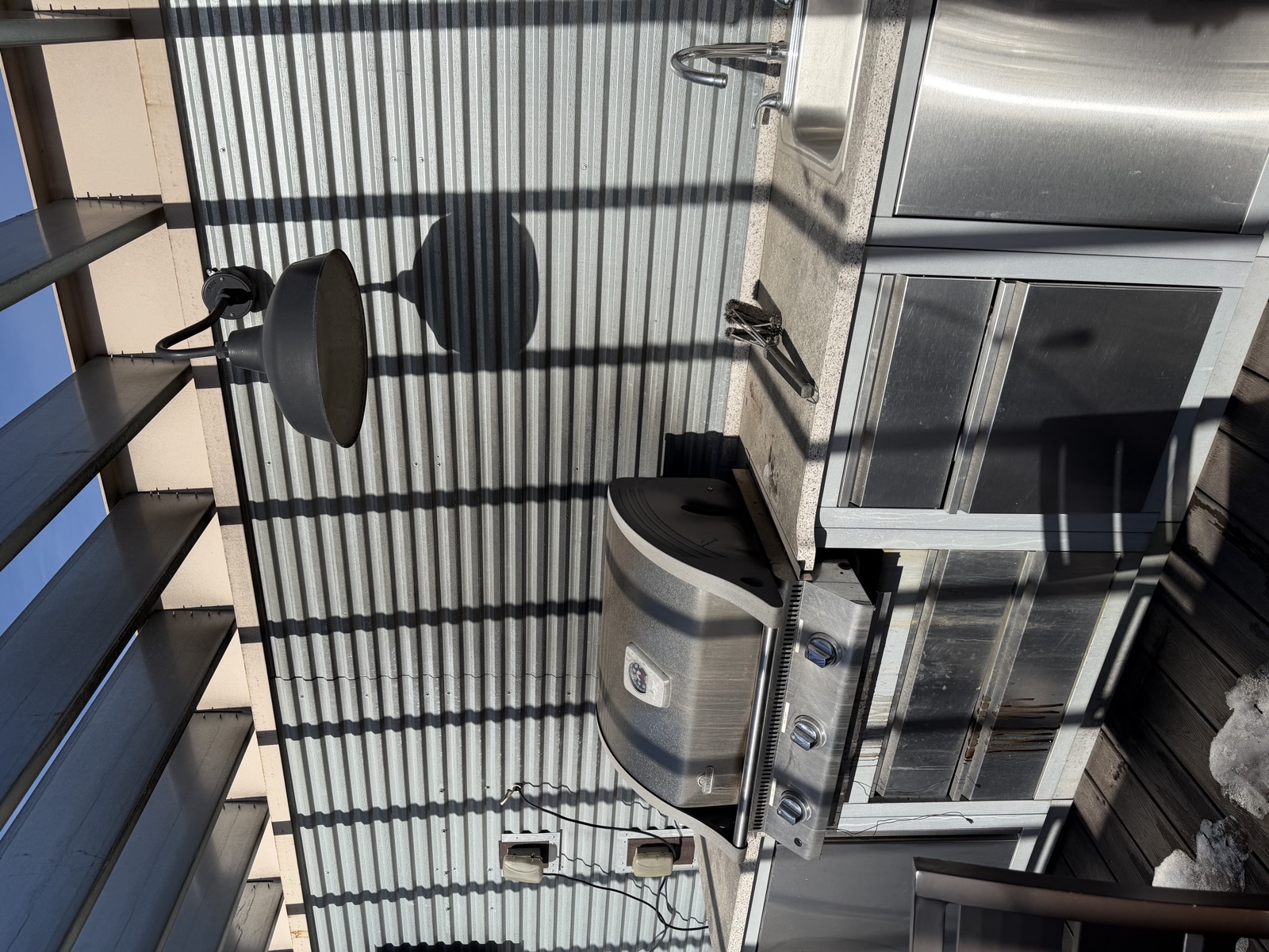 Roof - Grill